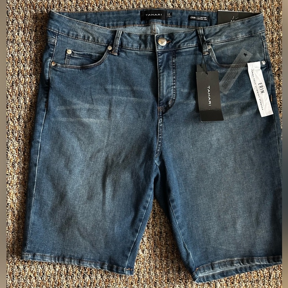 TAHARI Woman’s Denim Bermuda Shorts